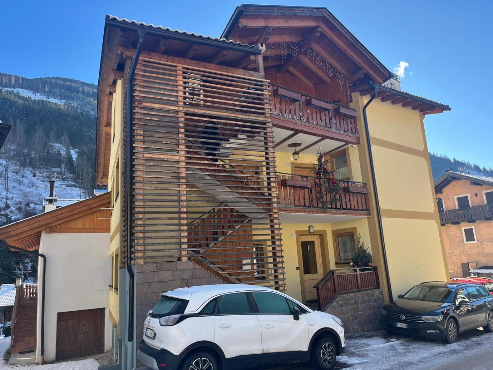 Appartamenti Dolomiti Moena Luaran gambar